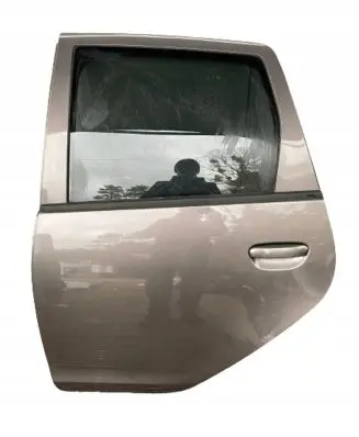 Mitsubishi Colt Rear door