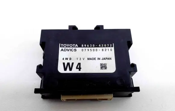 Toyota RAV 4 (XA40) Other devices 0795008210 8963042072