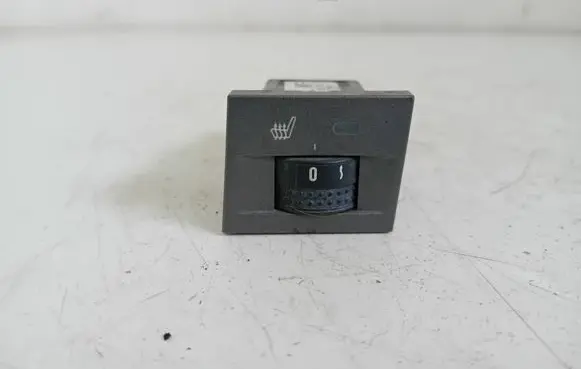 Opel Vectra C Seat heating switch 32429811 13138252