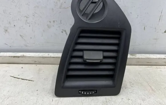 Renault Megane II Dashboard side air vent grill/cover trim 300920 a1007010