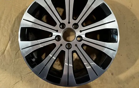 Mercedes-Benz EQA R18 alloy rim 