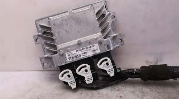 Ford Focus Engine control unit/module 12A650