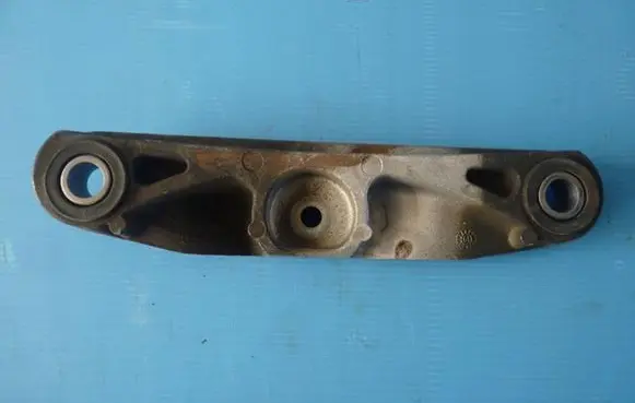 Volvo V40 Engine mounting bracket 326e06c