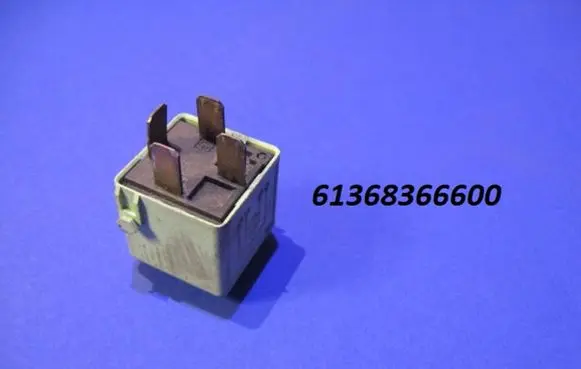 BMW 7 E38 Hazard warning light relay 61368366600