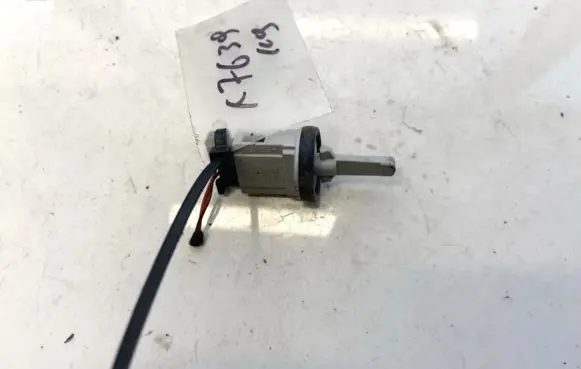 Volkswagen Golf V Interior temperature sensor 585507