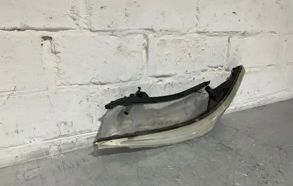 Headlight part