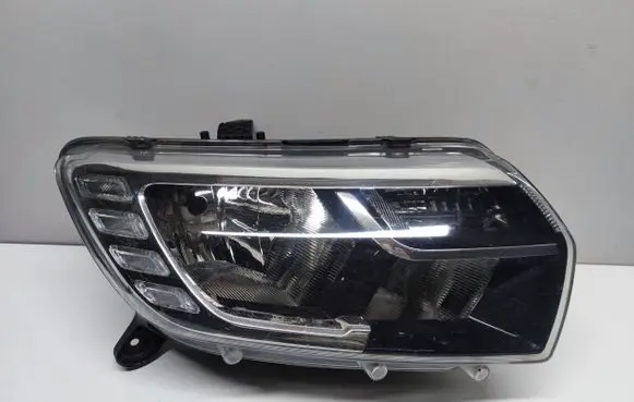 Dacia Sandero Headlight/headlamp 260103529R