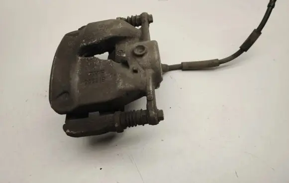 Mercedes-Benz C W205 Front brake caliper A2054210181