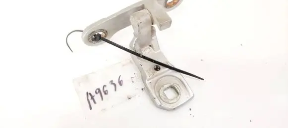 Opel Vectra C Rear door lower hinge 