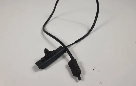 Citroen C4 II Picasso Bonnet alarm switch sensor 
