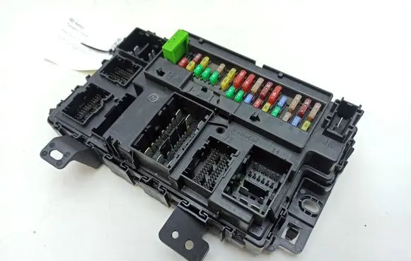 Ford Transit Fuse module GK2T15604FAJ GK2T15604