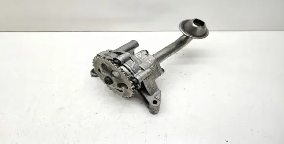 Volkswagen Bora Oil pump 06A115105 670615552