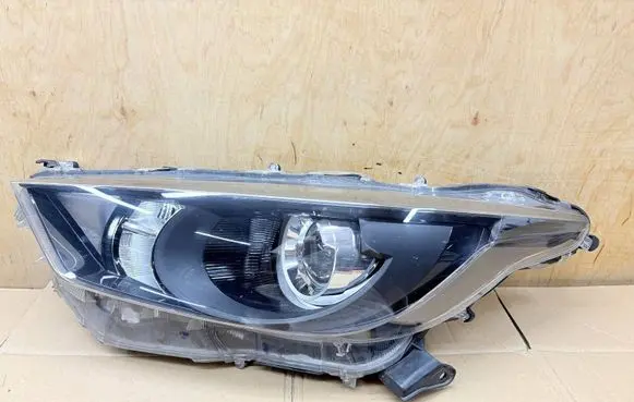 Toyota Yaris Headlight/headlamp 81170K0060