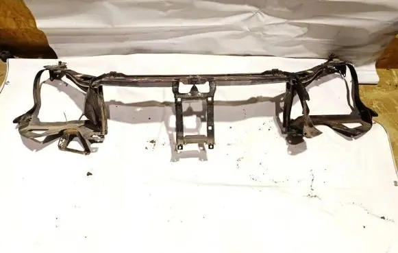Mercedes-Benz S W220 Radiator support slam panel