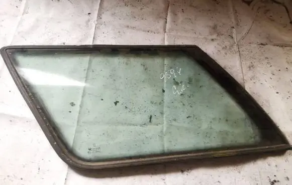 Peugeot 405 Rear side window as2