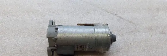 BMW X5 E53 Seat adjustment motor 0130002618