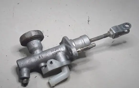 Nissan Primera Clutch master cylinder