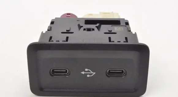 Mercedes-Benz GLC C253 USB socket connector A2238203406