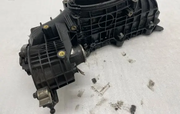 Mercedes-Benz E W212 Intake manifold A6510900037