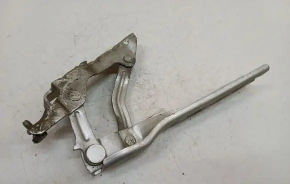 Skoda Octavia Mk2 (1Z) Tailgate/trunk/boot hinge