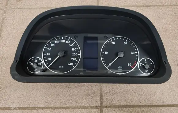 Mercedes-Benz A W169 Speedometer (instrument cluster) A1695406247