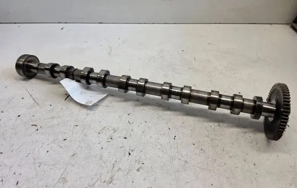 Volvo V70 Camshaft 8658358
