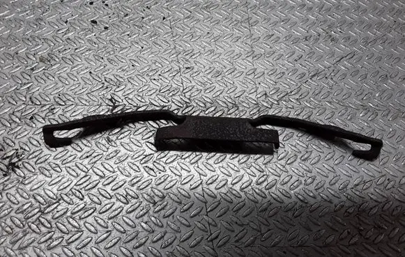 Ford Mondeo MK IV Front brake pad spring 