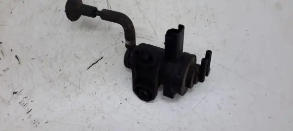 Peugeot 807 Turbo solenoid valve 9635704380