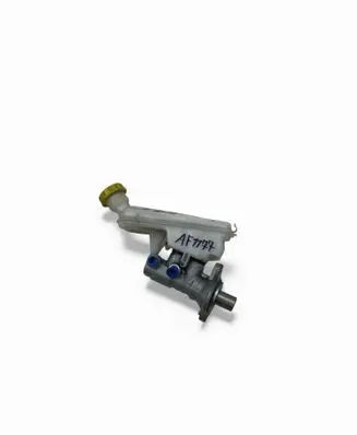 Peugeot 208 Master brake cylinder 32069745