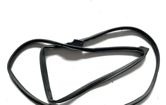 Nissan Leaf I (ZE0) Rubber seal front door (on door) 826MX01 808313NA0A