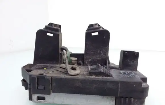 Opel Zafira A Rear door lock 24414134