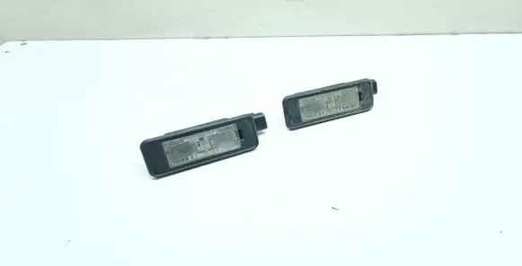 Peugeot 308 Number plate light