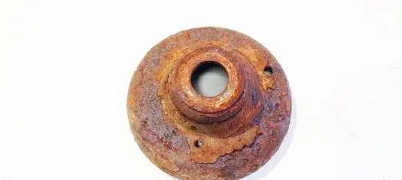 Suzuki Swift I Coil spring mount 