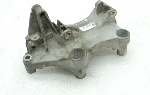 Opel Vivaro Generator/alternator bracket 95517907 117105124R 4423096