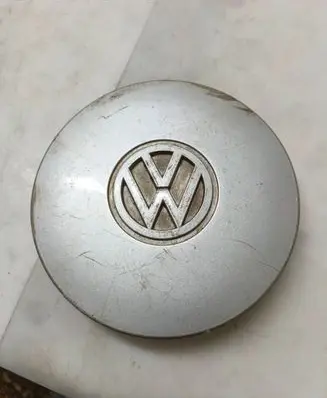 Volkswagen Golf III Original wheel cap 1H0601149H