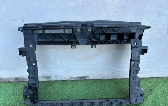 Volkswagen Caddy Radiator support slam panel 2K5805588