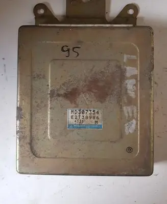 Mitsubishi Lancer Engine control unit/module MD307354 E2T38986