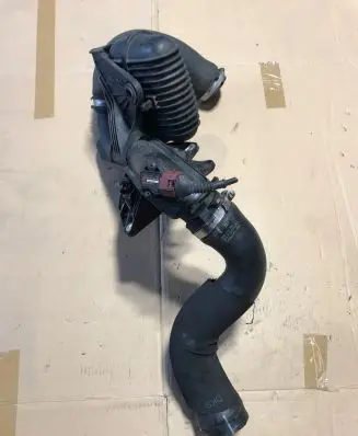 Audi A4 S4 B8 8K Intercooler hose/pipe 8K0145673AD