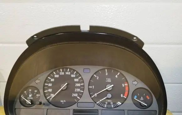 BMW 5 E39 Speedometer (instrument cluster) 62118375675 110008735