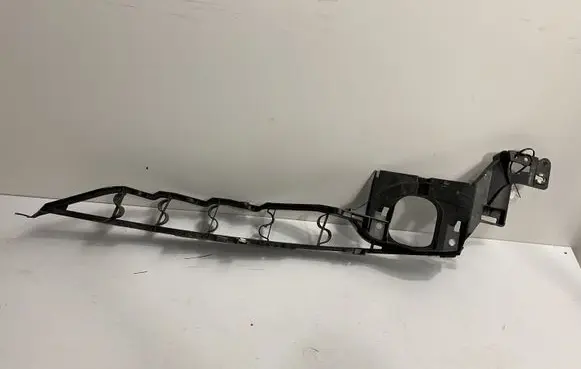 BMW X6 E71 Fender mounting bracket 7157990
