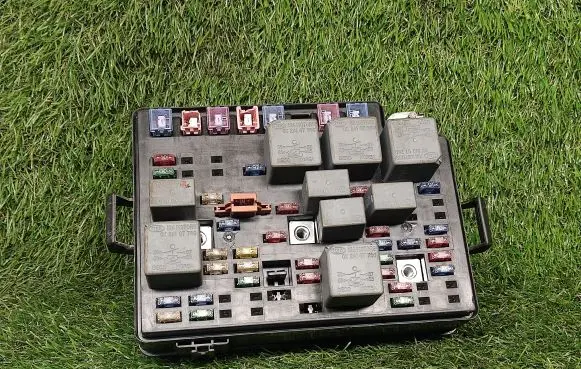 KIA Shuma Power management control unit 15337674