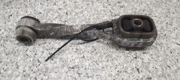 Renault Clio II Gearbox mounting bracket