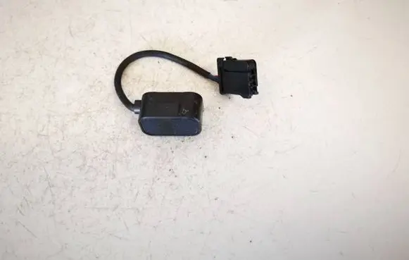 Sensor