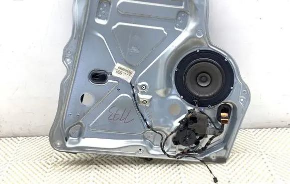 Volkswagen Transporter - Caravelle T5 Front door window regulator with motor 7E0959802H