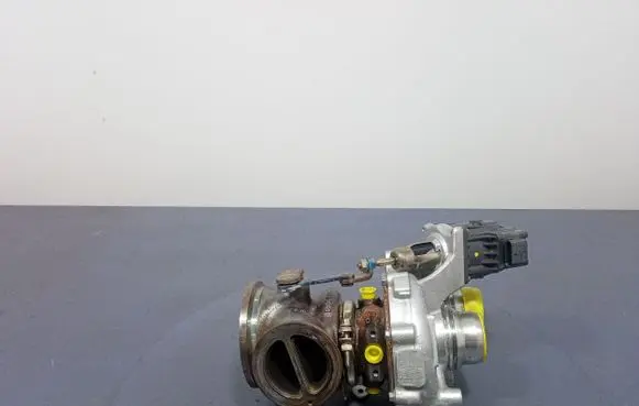 BMW 7 F01 F02 F03 F04 Turbo system vacuum part 9494375