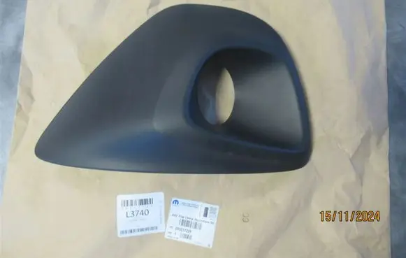 Opel Vivaro Front fog light trim/grill 095517299 93866654 261A30411R