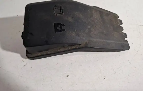 Volvo V60 Fuse box cover 30644652
