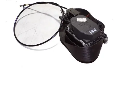 Middle seatbelt (rear)