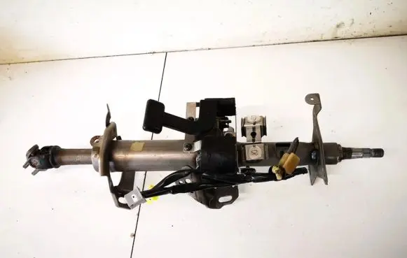 Nissan X-Trail T30 Steering wheel axle