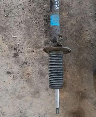 Skoda Octavia Mk2 (1Z) Front shock absorber/damper 32M74A